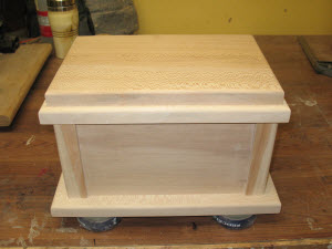 Wooden cremation cask