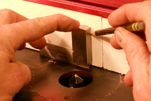 Using a Keyhole Bit