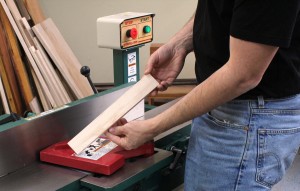 How To Use A Jointer: Learn How To Master The Jointer | WWGOA ...