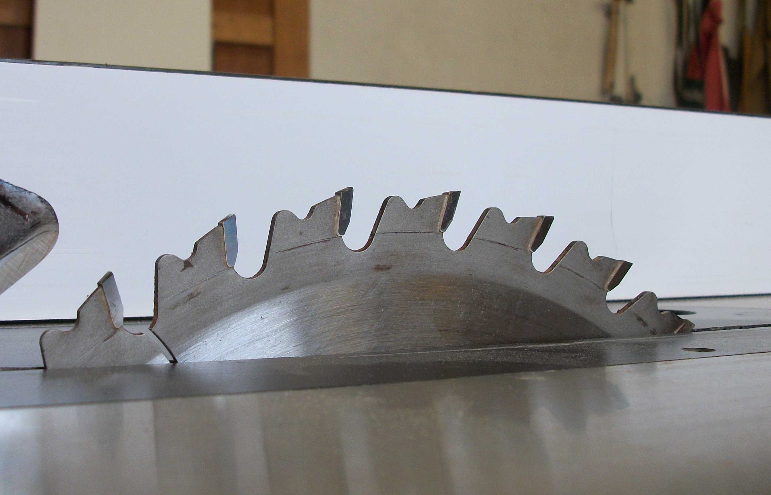 Using a Dedicated Rip Blade to Cut Solid Woods