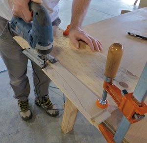 Cutting Dovetails with a Jigsaw - Fine Woodworking