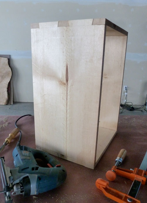 Cutting Dovetails with a Jigsaw - Fine Woodworking