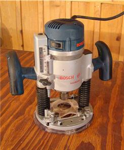 Using a store plunge router