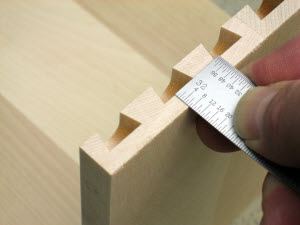 Routed Half-Blind Dovetail Drawers