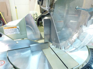 Reviewing the Makita LS1040 10