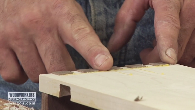 Paring Dovetail Joints with a Block Plane