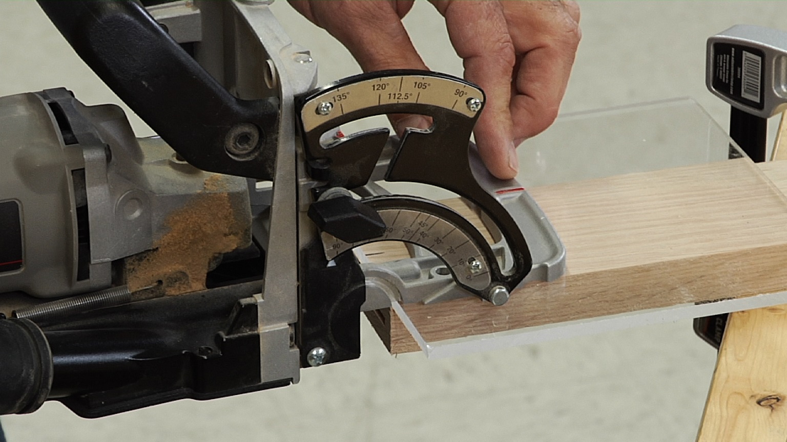 Using a Biscuit Joiner: Leg to Rail Offset