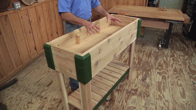 How to Build a Standing Planter Box product featured image thumbnail.