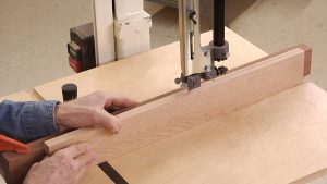 Resawing Wood Using a Bandsaw Resaw Fence