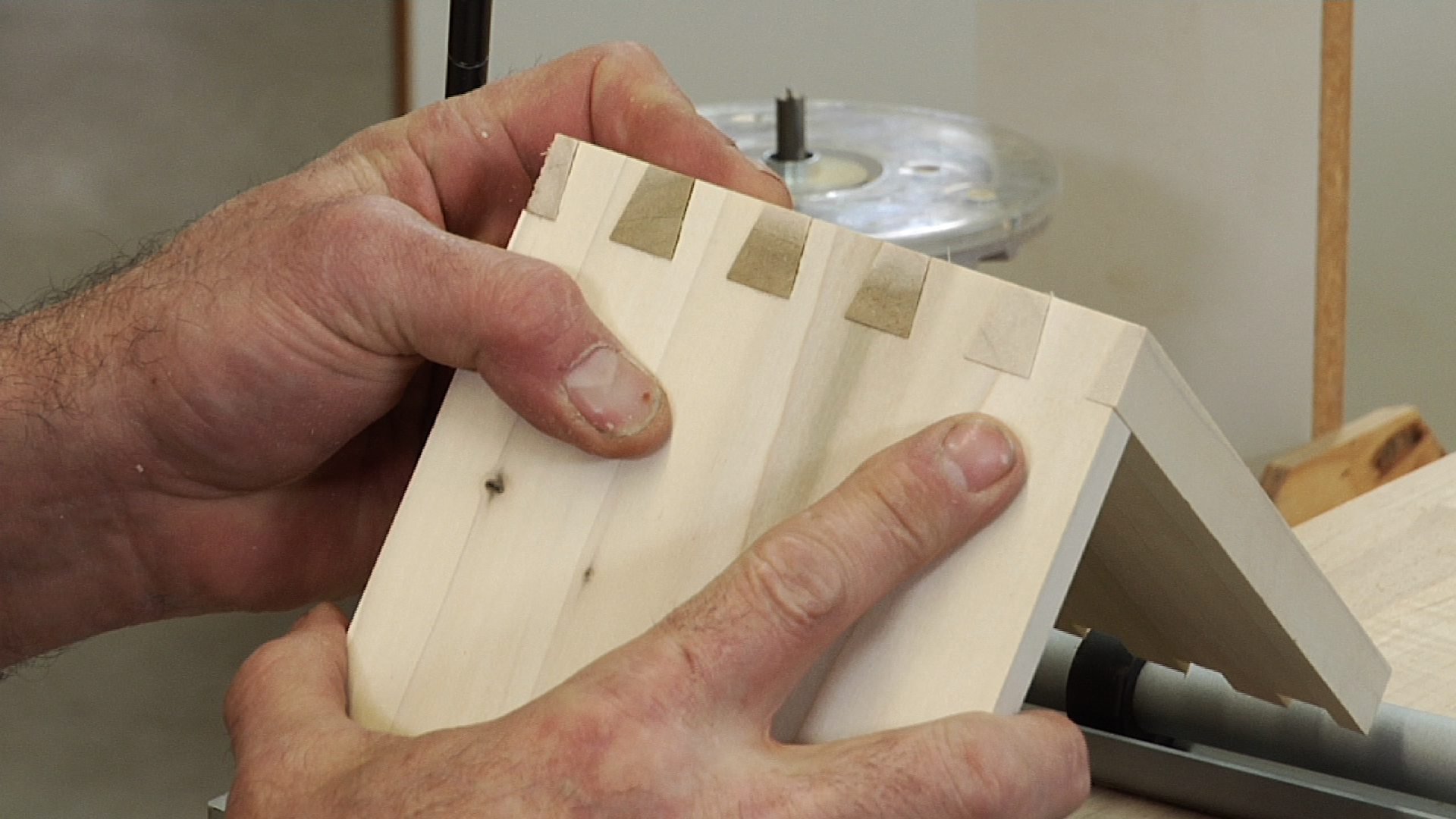 How to Cut Pins/Sockets with Porter Cable Dovetail Jig