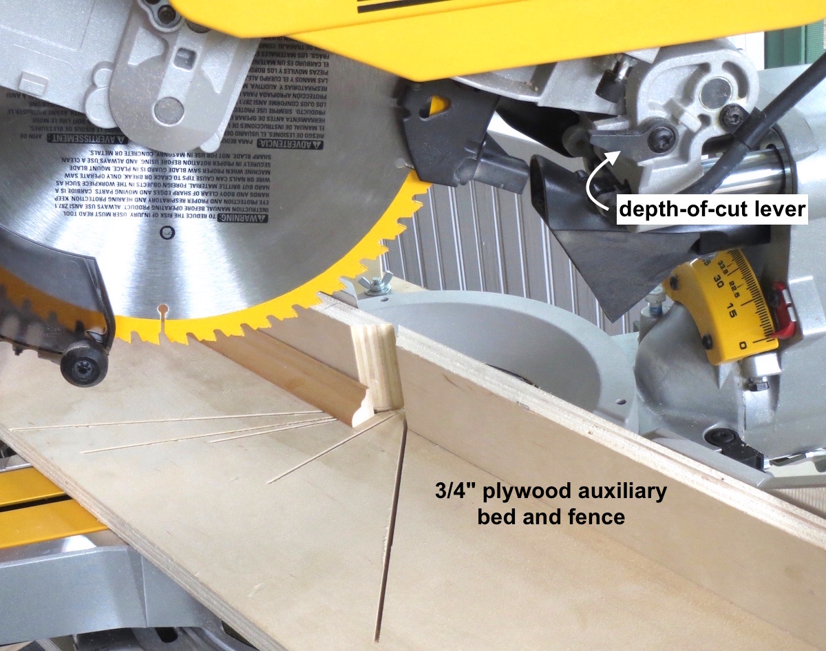 Tool Review DeWalt DSW 780 12 Dual Bevel Compound Miter Saw