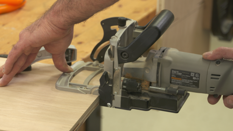 Biscuit Jointer: Register Off the Fence