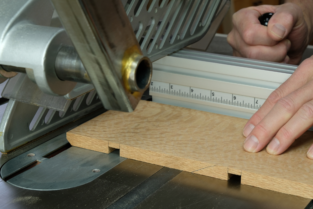 using a miter saw to  cut