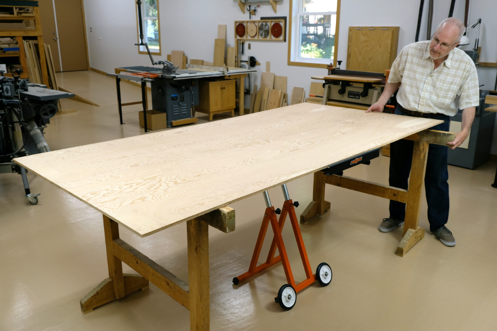 setting wood on table saws