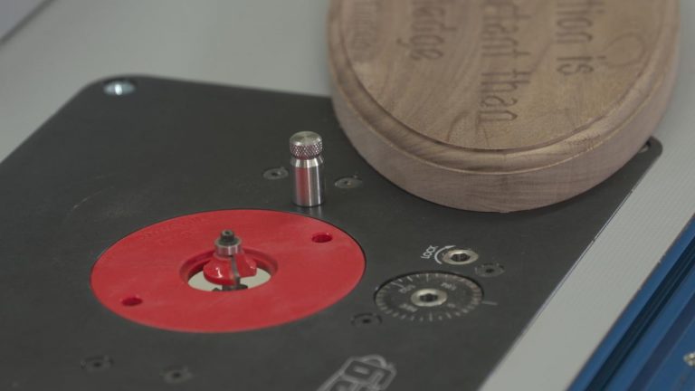 Router table starter pin