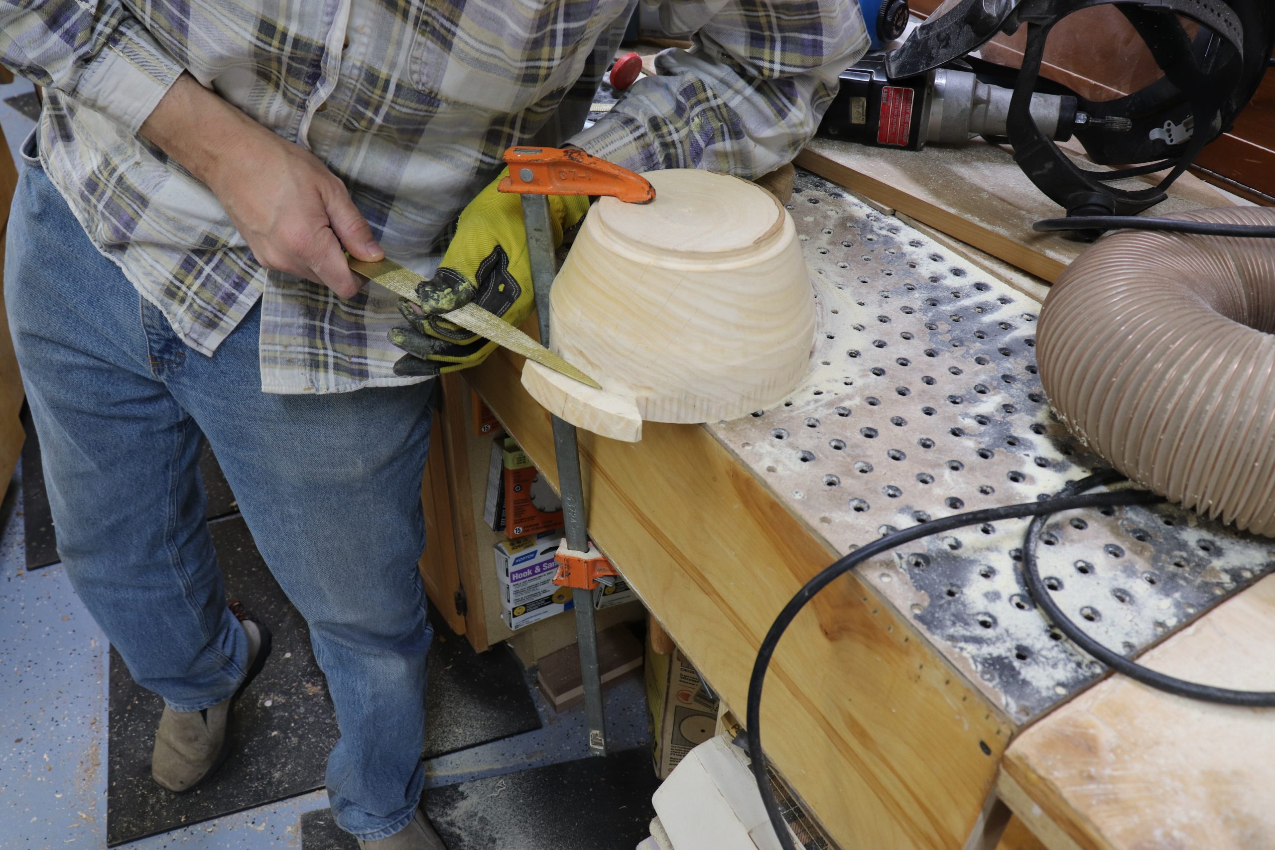 shaping the bowl handle