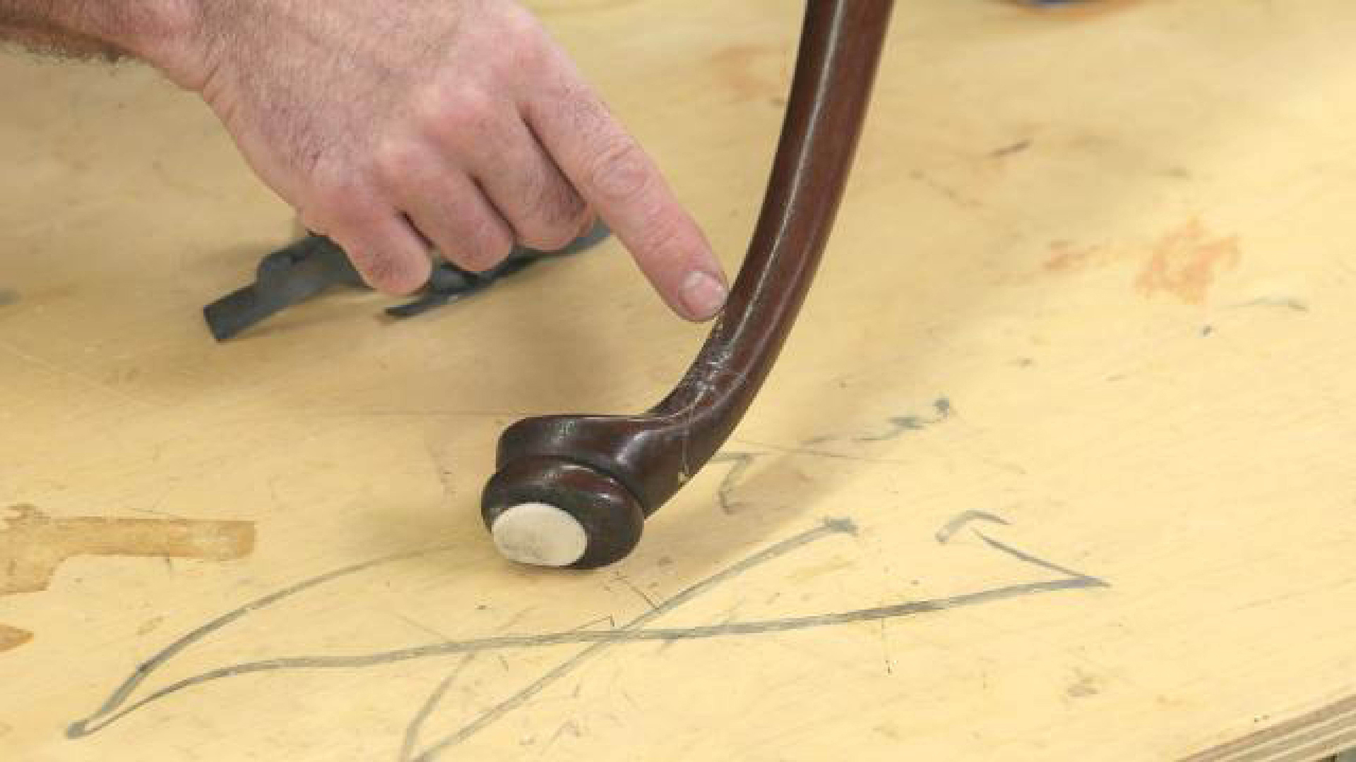 Woodworking Restoration Guide - Furniture Leg Repair - How to Fix a Broken Leg