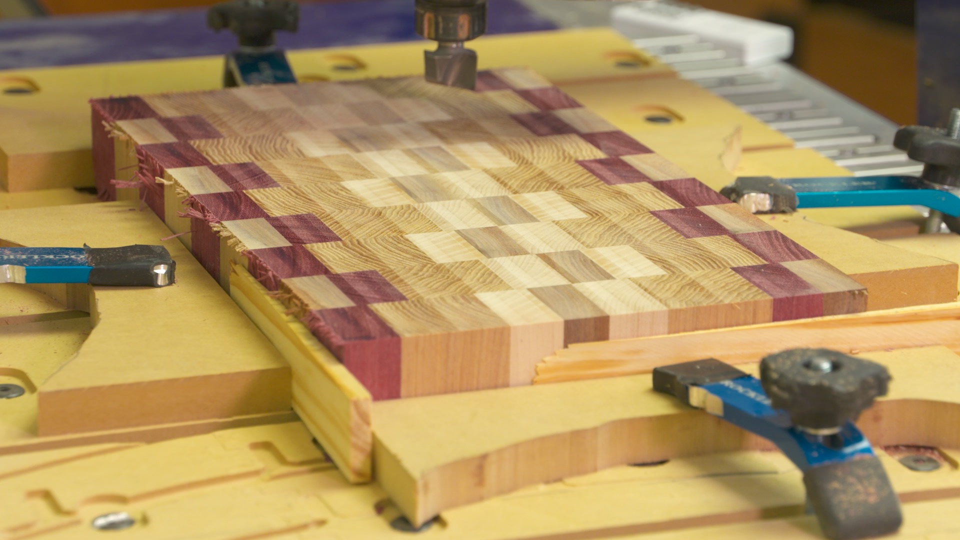 Leveling an end grain cutting board