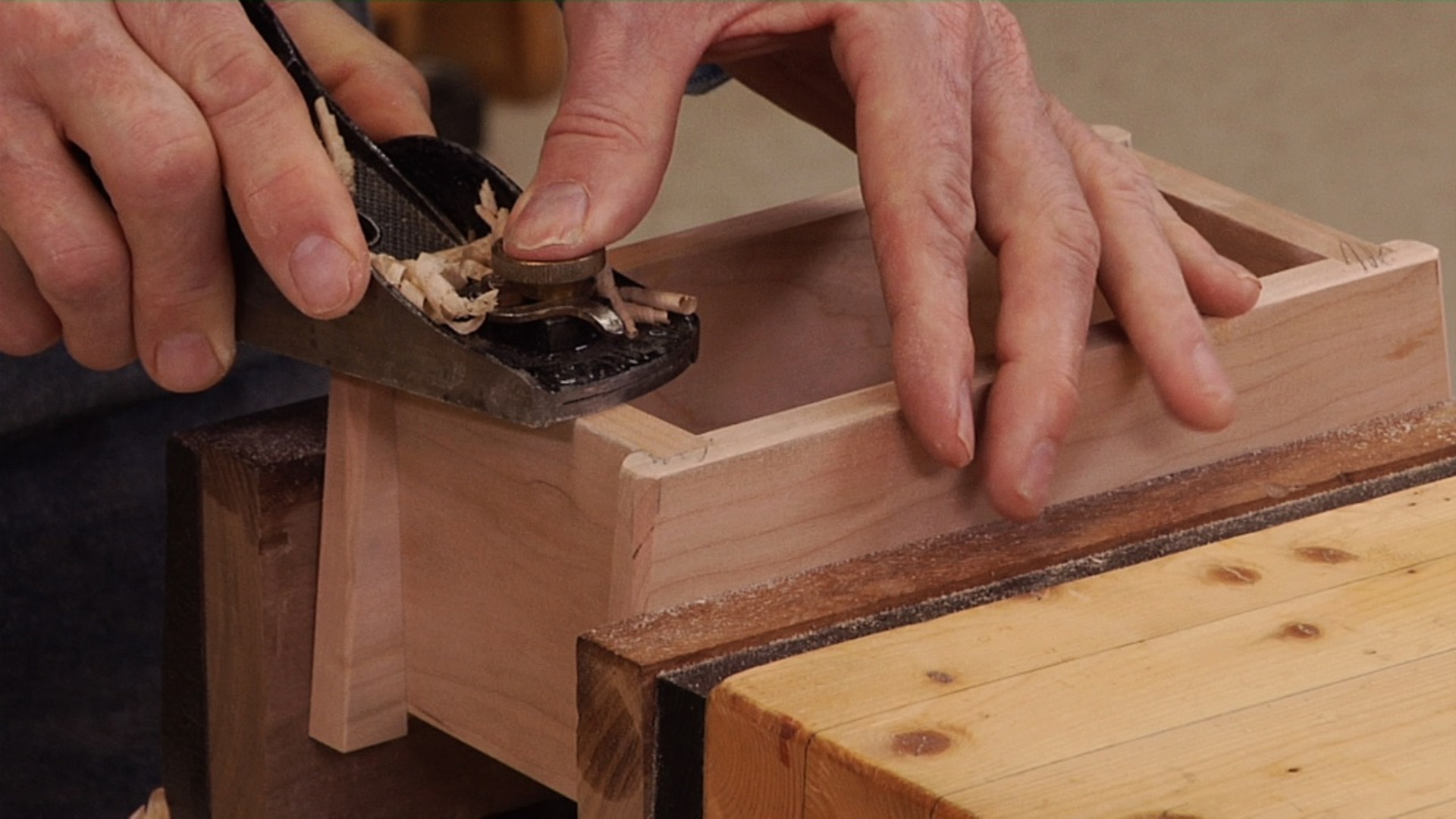 Session 5: Make the Bottom and Align the Joints