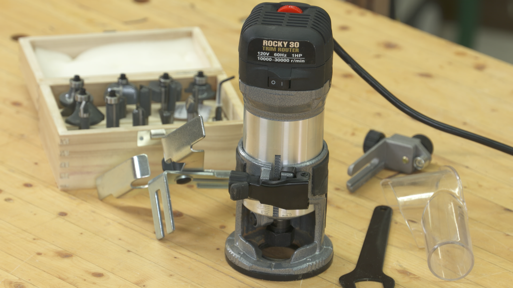 How to Use a Router Bit