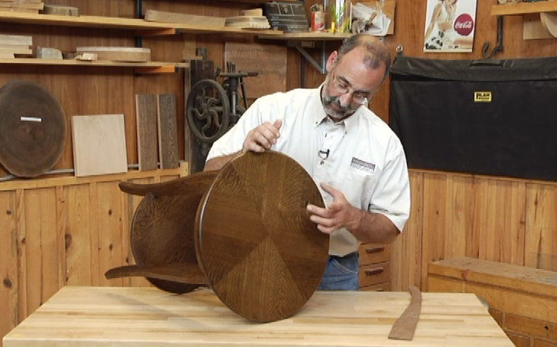 Round wood table