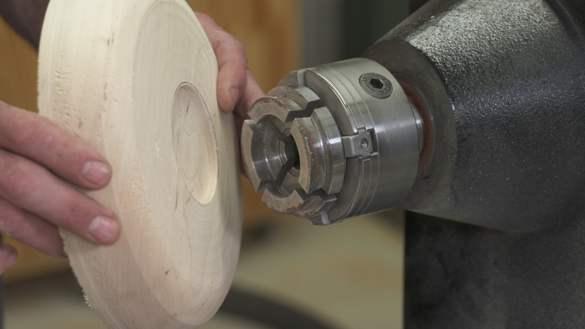 Four jaw chuck
